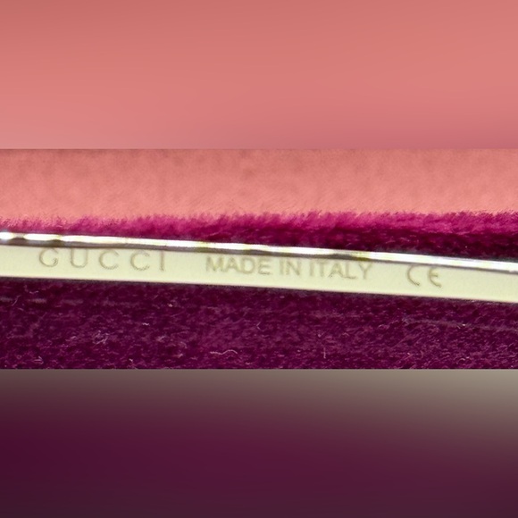 Gucci Women Sunglasses
GG0884SA-003 Havana / Gold / Red
Gradient Lenses - Picture 4 of 15